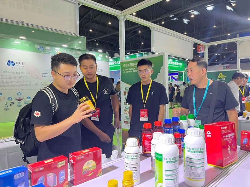 新朝陽綠色生物科技亮相西部植?！半p交會”與第八屆綠色農(nóng)藥博覽會